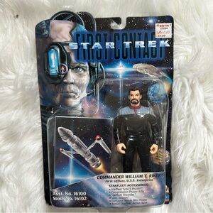 NIB 1996 Star Trek Commander William T. Riker Action Figure